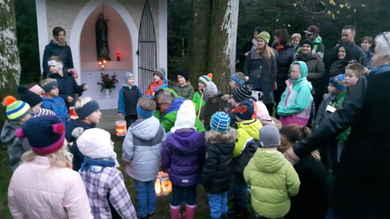 Pfarrkindergarten Altenmarkt / Karl Hartleb mit Abt Bruno Hubl OSB